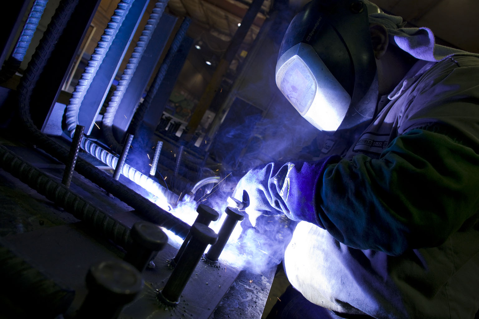fabricating steel bars for construction 